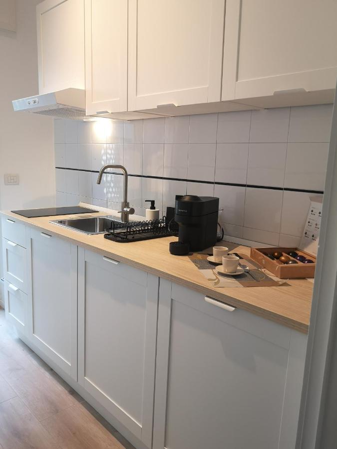 So Fine Petruzzelli Flat Apartment บารี ภายนอก รูปภาพ