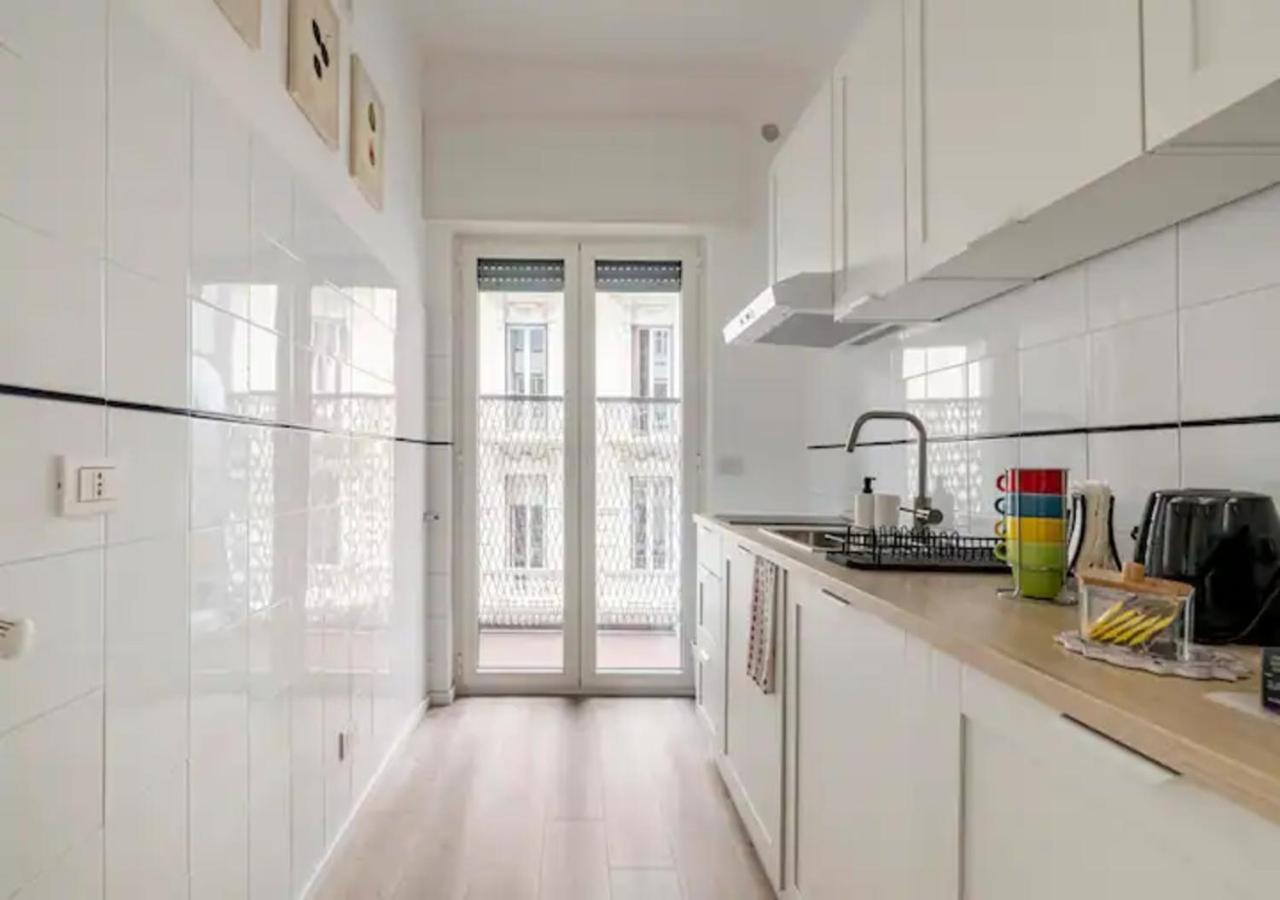 So Fine Petruzzelli Flat Apartment บารี ภายนอก รูปภาพ
